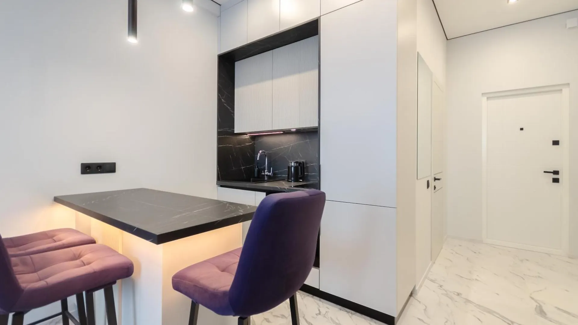 Petrovdom 13-92-433-267-196-433 Luxury Living In Rc Manhattan Kiev 0*,