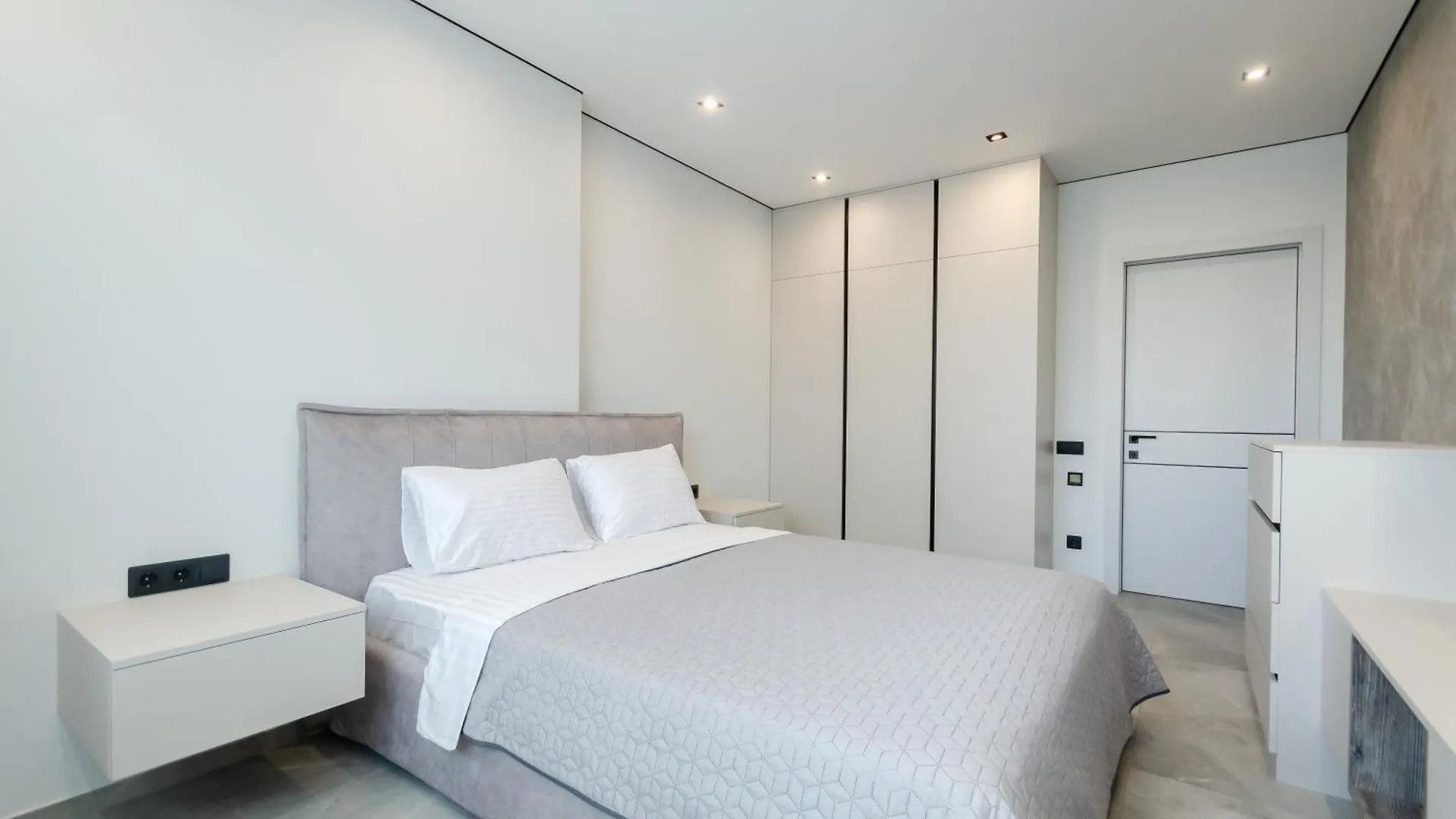 Petrovdom 13-92-433-267-196-433 Luxury Living In Rc Manhattan Kiev Appartement