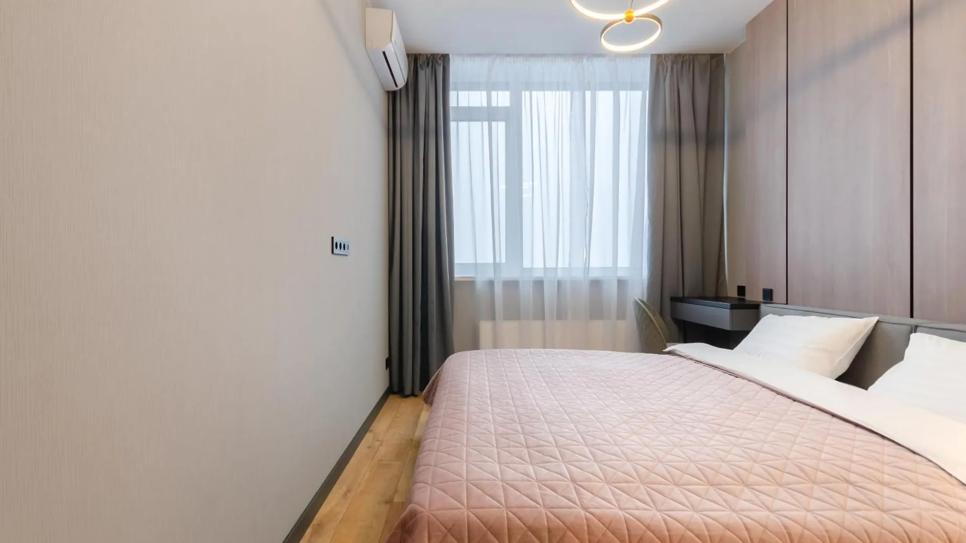 Appartement Petrovdom 13-92-433-267-196-433 Luxury Living In Rc Manhattan Kiev