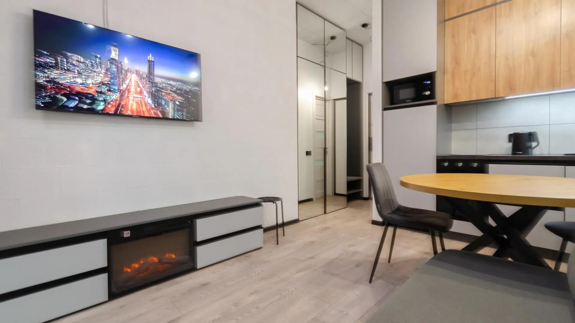 Petrovdom 13-92-433-267-196-433 Luxury Living In Rc Manhattan Kiev