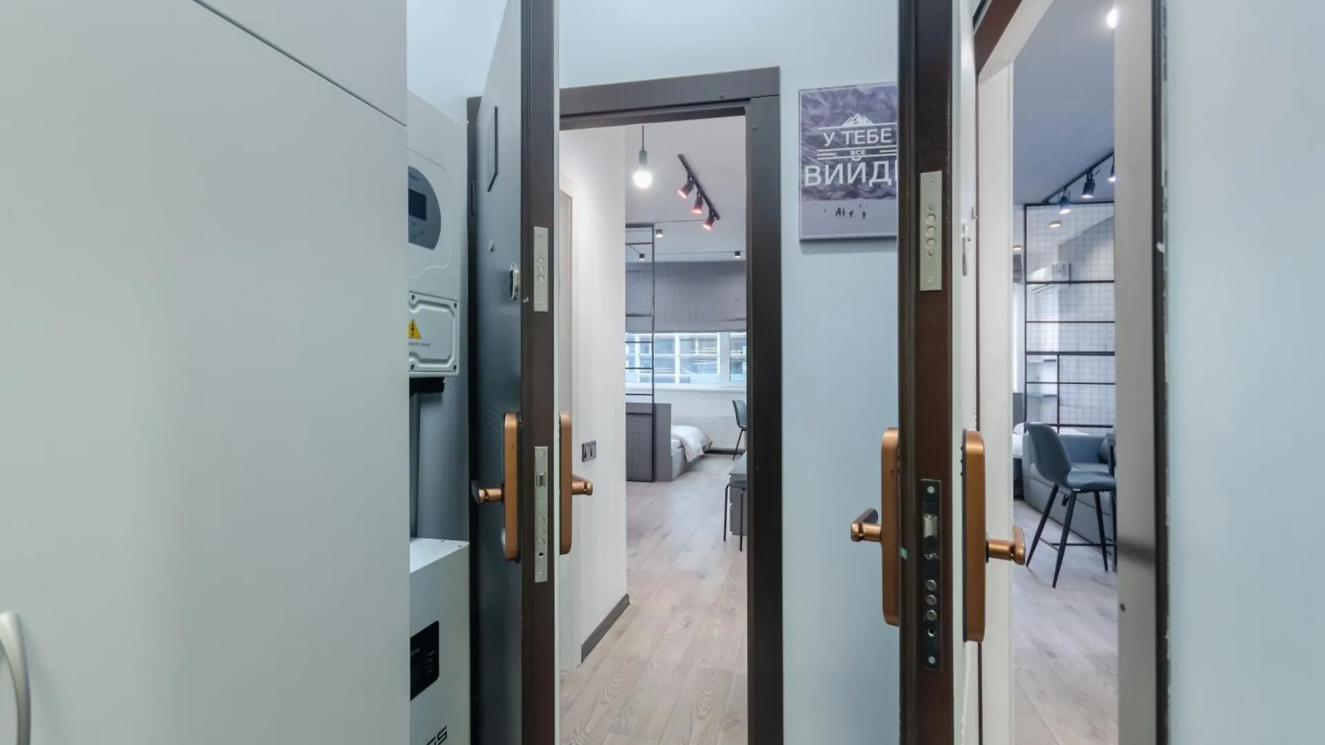Petrovdom 13-92-433-267-196-433 Luxury Living In Rc Manhattan Kiev Appartement