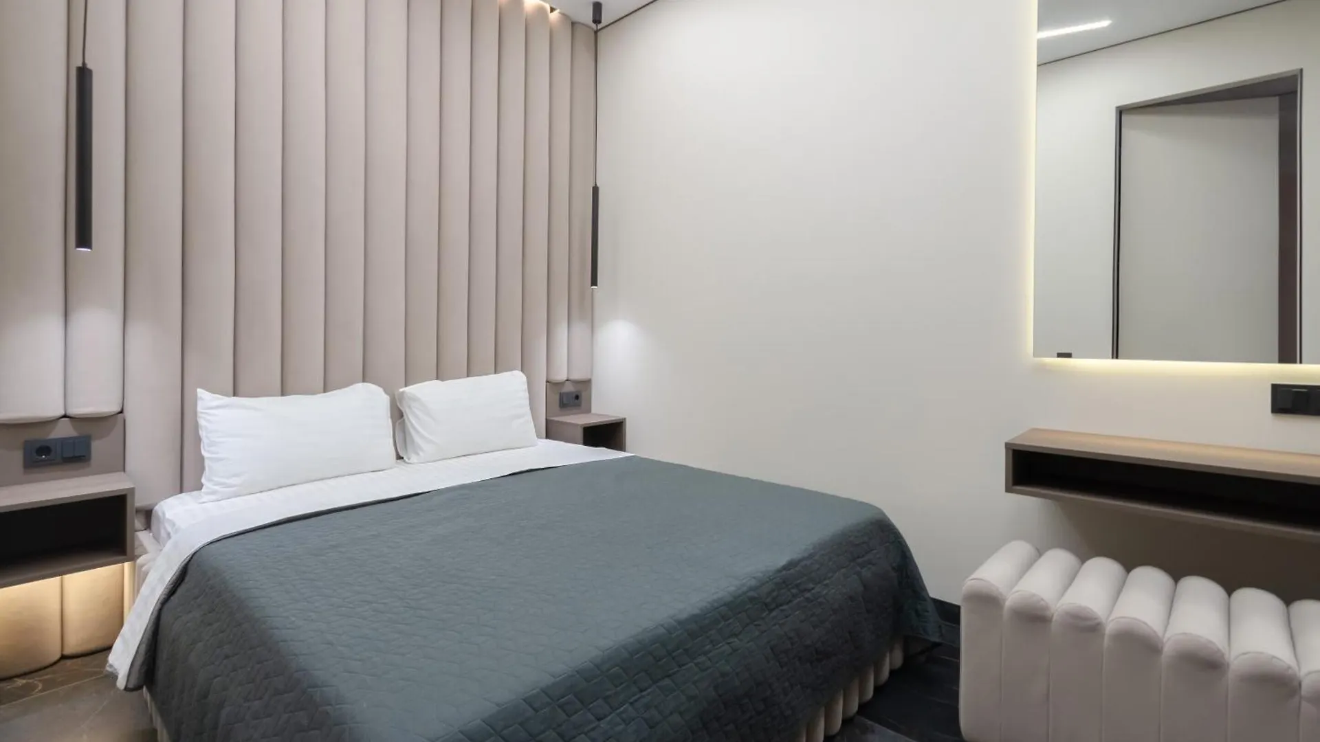 Petrovdom 13-92-433-267-196-433 Luxury Living In Rc Manhattan Kiev
