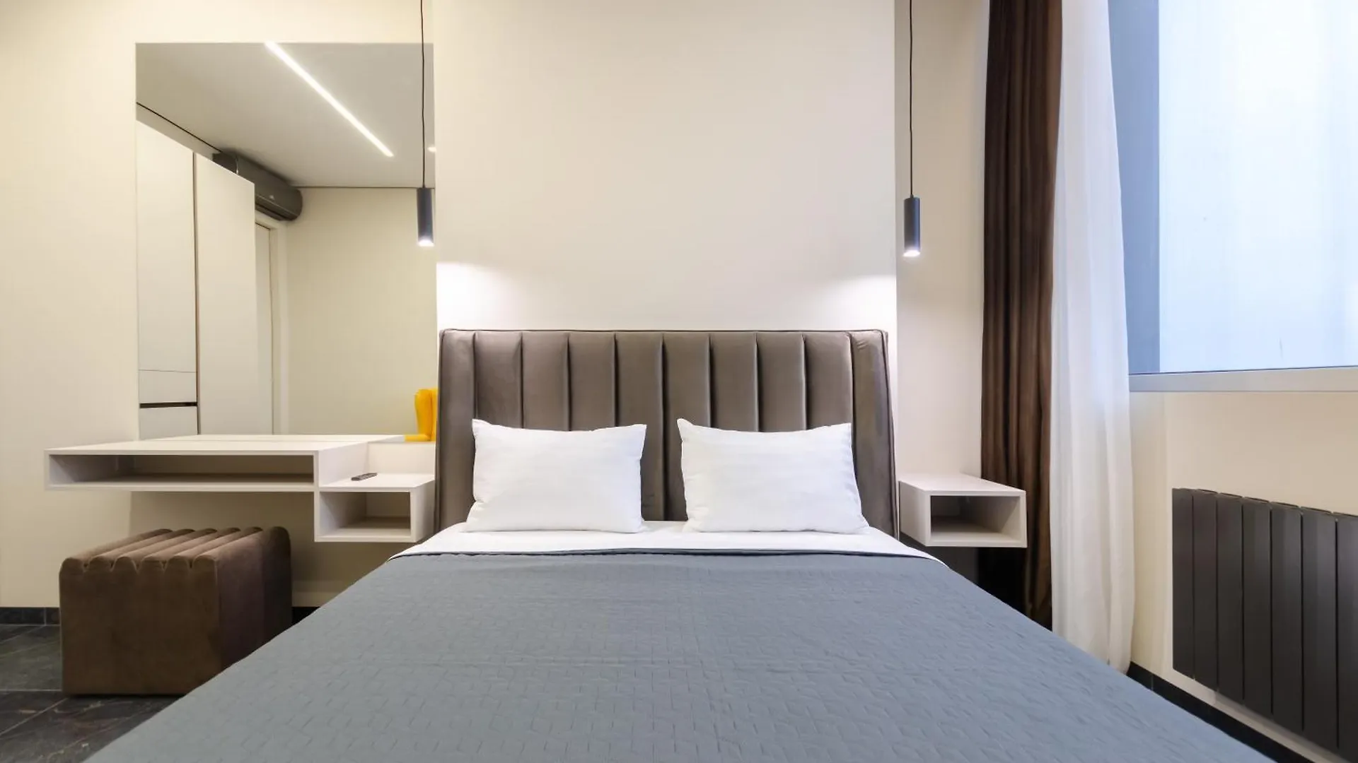 Petrovdom 13-92-433-267-196-433 Luxury Living In Rc Manhattan Kiev