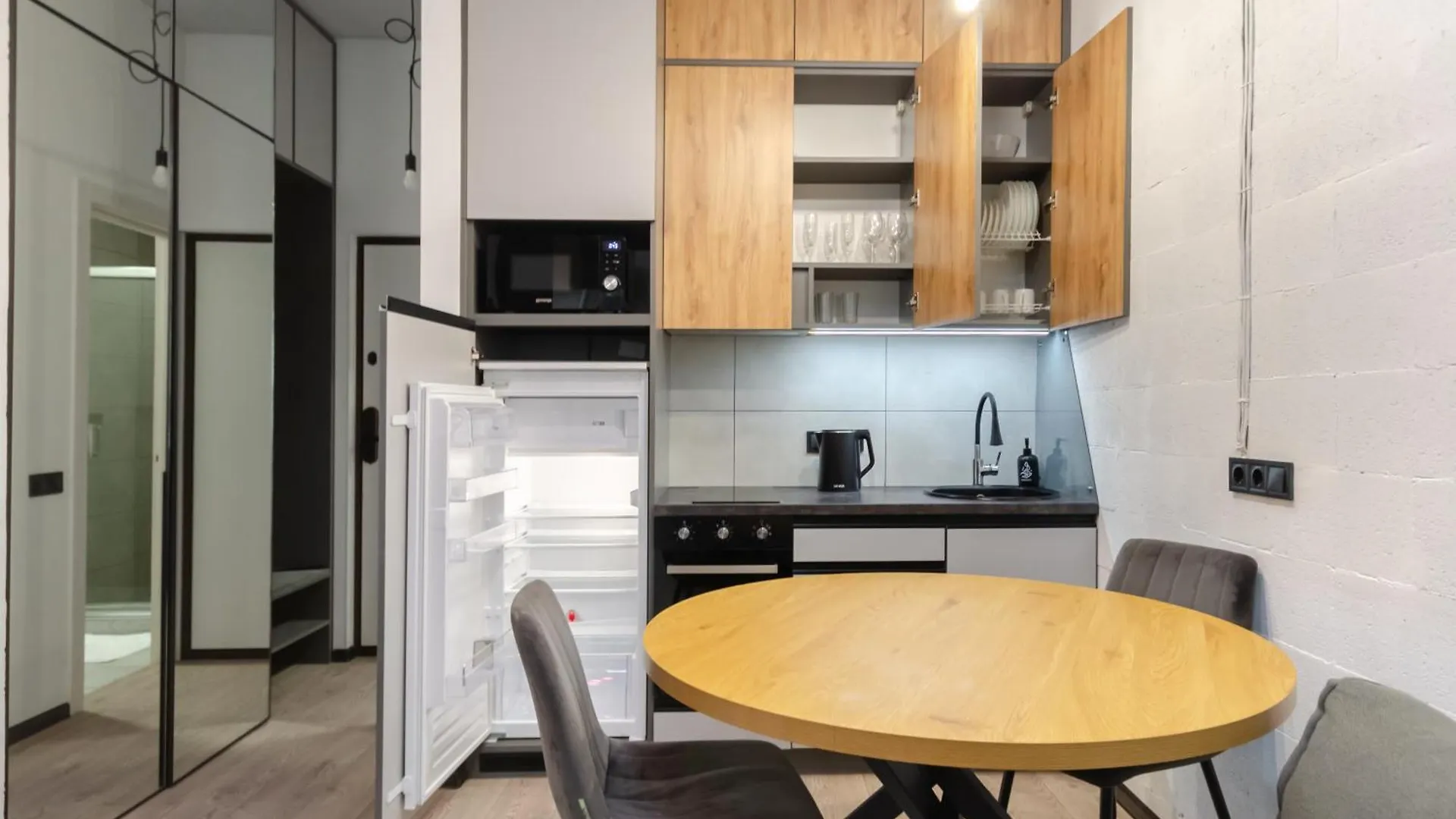 Petrovdom 13-92-433-267-196-433 Luxury Living In Rc Manhattan Kiev Lägenhet