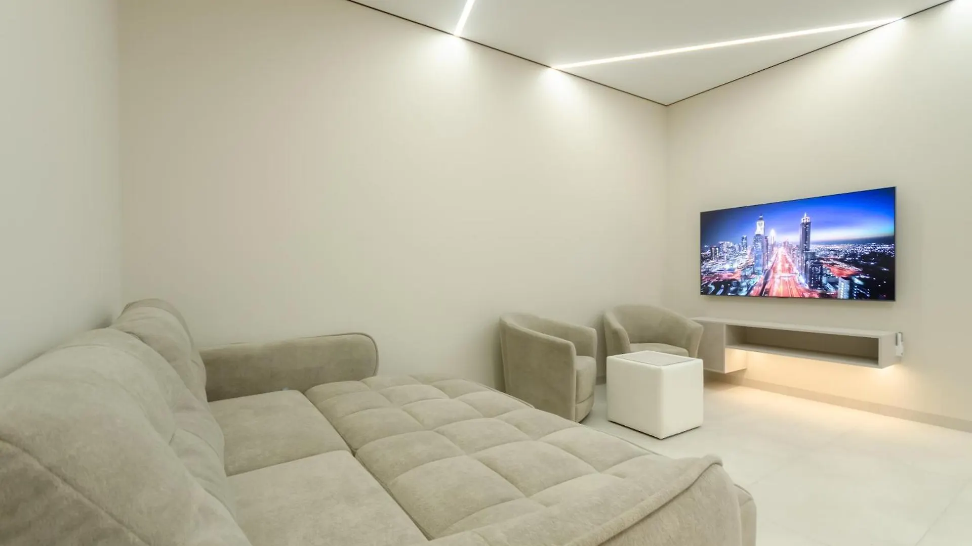 Lägenhet Petrovdom 13-92-433-267-196-433 Luxury Living In Rc Manhattan Kiev Ukraina