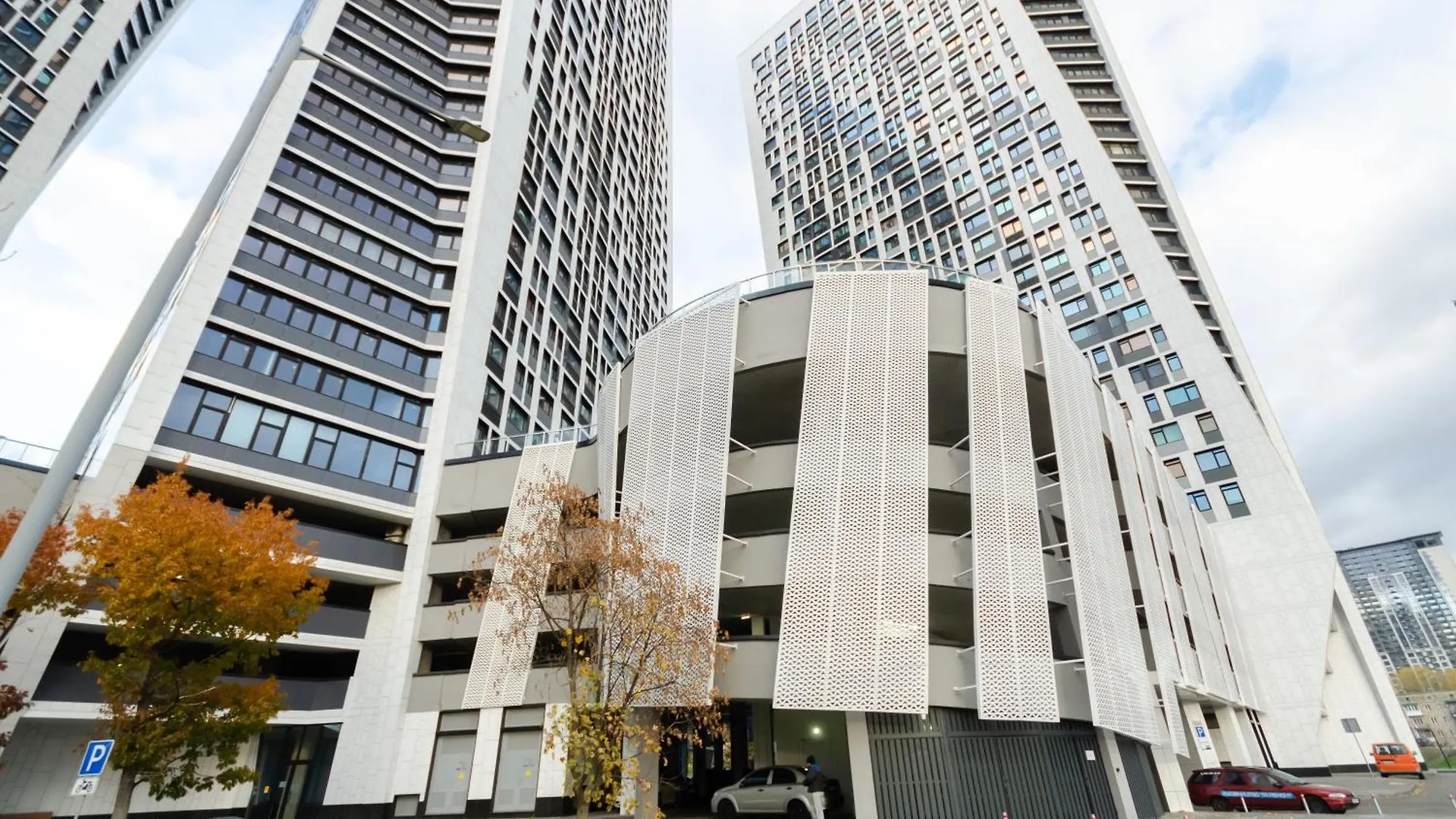 קייב Petrovdom 13-92-433-267-196-433 Luxury Living In Rc Manhattan דירה