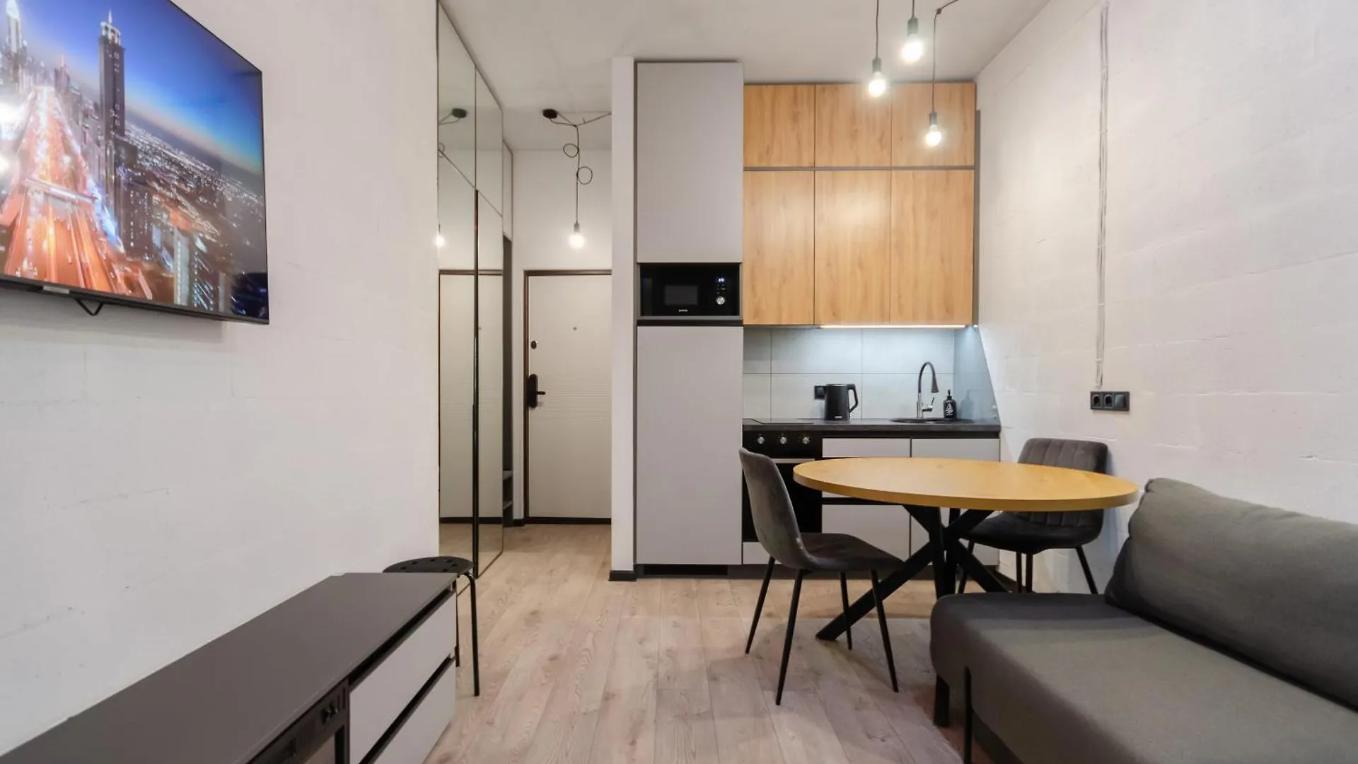 קייב Petrovdom 13-92-433-267-196-433 Luxury Living In Rc Manhattan 0*,  אוקראינה