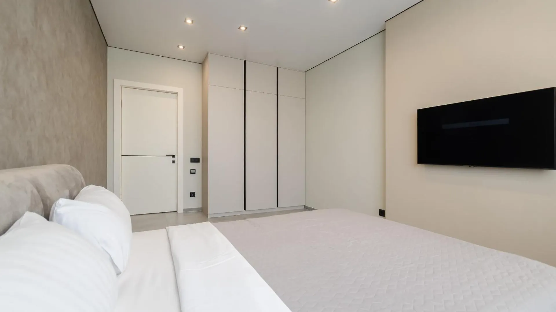 דירה קייב Petrovdom 13-92-433-267-196-433 Luxury Living In Rc Manhattan אוקראינה