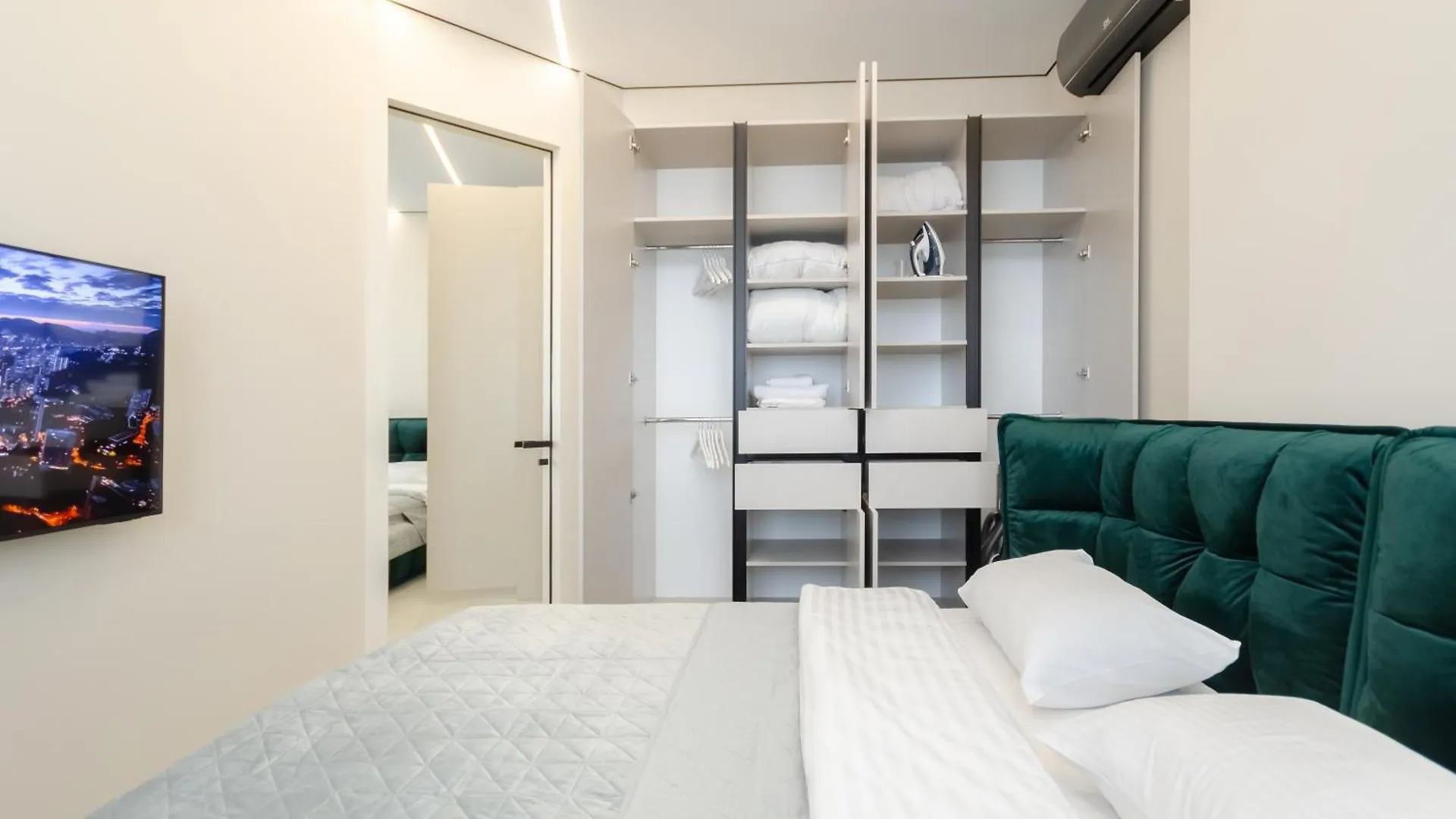 קייב Petrovdom 13-92-433-267-196-433 Luxury Living In Rc Manhattan דירה